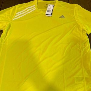 NEW Men’s Adidas performance t-shirt